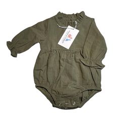 Brand: Annie & Charles Size: 3-6 Months New With Tags Green Onesie Organic Cotton Ruffle Trim Button Back Smoke Free Household *Offers Always Welcome* Item # 417 Long Sleeve Bubble Romper For Summer Playwear, Summer Long Sleeve Bubble Romper For Playwear, Cotton Bubble Romper For Playtime, Spring Long Sleeve Bubble Romper For Playtime, Spring Playtime Long Sleeve Bubble Romper, Spring Playtime Bubble Romper With Long Sleeves, Cotton Long Sleeve Bubble Romper For Playtime, Long Sleeve Bubble Romper For Spring Playwear, Casual Long Sleeve Bubble Romper For Spring