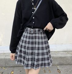 Grey Plaid Skirt, Gothic Streetwear, Preppy Aesthetic Outfits, Plaid Pleated Mini Skirt, Skirt Streetwear, E Girl Outfits, Womens High Waisted Shorts, Plaid Pleated Skirt, Unique Hoodies