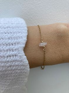 Dainty Rose Quartz Bracelet. Rough Rose Quartz Crystal - Etsy Cyprus Rose Gold Rose Quartz Jewelry For Meditation, Dainty Rose Quartz Jewelry In Rose Gold, Feminine Rose Quartz Rose Gold Jewelry, Feminine Rose Gold Rose Quartz Jewelry, Rose Quartz Bracelet For Meditation, Minimalist Rose Quartz Jewelry As Gift, Minimalist Rose Quartz Jewelry For Gifts, Minimalist Rose Quartz Gemstone Jewelry, Minimalist Rose Quartz Jewelry Gift