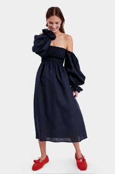 Atlanta Linen Dress in Navy – Sleeper Linen Maxi Dress With Smocked Back, Chic Linen Midi Dress With Gathered Sleeves, Ruched Linen Midi Dress For Brunch, Linen Ruched Midi Dress For Brunch, Linen Midi Dress With Gathered Sleeves For Brunch, Navy Linen Dress, The Sleeper, White Linen Dresses, Hair Ribbon