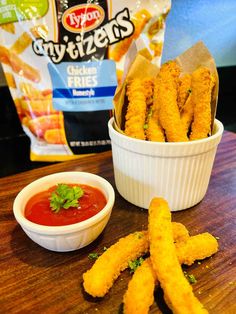 chicken fries in a dish with a side of marinara and tyson anytizer bag in background. Chicken Fries Recipe, Aldi Chicken, Air Fryer Appetizers, Shake And Bake Pork, Chicken Sticks, Tyson Chicken, Chicken Fries, Frozen Chicken Nuggets, Chicken On A Stick