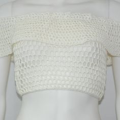 Knit Cream Crop Sz S Emory Park 100% Acrylic Follow @Bbygirlsgems On Ig, Bbygirl Trendy Knitted Tops For Party, Trendy Knitted Party Tops, Casual Knitted Party Tops, Casual Knitted Tops For Party, White Fitted Knit Top For Party, Cute Pointelle Knit Tops, Cute Fitted Knit Top, Knitted Tops For Spring Party, Knit Top For Summer Party