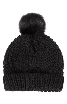 Looks super cute and warm :) Woolly Hat, Cream Beanie, Pom Hats, Puffy Hair, Pompom Beanie, Fashion Maternity, Dope Hats, I Love Winter, Cozy Hat