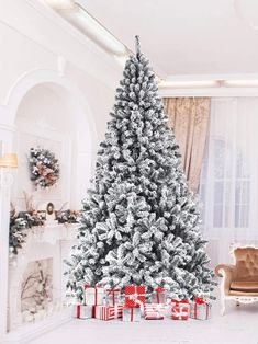 Christmas tree 7.5" ft - Wapas 9ft Christmas Tree, Full Christmas Tree, Frosted Christmas Tree, Cute Christmas Decorations, Christmas Tree With Snow, Snow Flock, Flocked Trees, Flocked Christmas Trees, Christmas Tree Stand