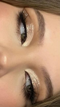 Prom Makeup No Lashes, Natural Smokey Makeup Looks, Natural Eyeshadow For Brown Eyes, Angelic Makeup Look, Makeup Ideas Brown, Fnaf Makeup, Cute Eyeshadow, Quince Makeup, Eyeshadow Makeup Looks