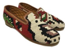 Handmade Kilim Shoes Number: (US-man-9 woman10,5) EU-41 İnside Material: Leather Sole Material: Leather Upper Material: Handmade Kilim Worldwide FREE Shipping via UPS. Casual Closed Toe Loafers For Galas, Casual Closed Toe Loafers, Traditional Round Toe Loafers For Spring, Traditional Round Toe Spring Loafers, Traditional Spring Loafers With Round Toe, Womens Loafers, Shoes Unique, Unique Shoes, Gorgeous Shoes