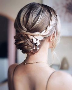 Bride Hairstyles Updo, Sanggul Modern, Classic Wedding Hair, Vlasové Trendy