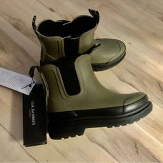 Nwt Women’s Rubber Boots, Designed For Outdoor Terrain. Feel Free To Make Any Reasonable Offers. Thank You For The Consideration Ilse Jacobsen, Rubber Boots, Winter Rain, Rain Boots, Thank You, Feel Free, Women Shoes, Boots, Green