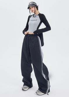 Applicable age: 18-24 years old Size: XS S M L XL style: street Street: Athleisure Women's trousers waist height: natural waist color: black Item number: K4442E23 Season of the Year: Fall 2022 Thickness: Regular Length: trousers Women's pants type: straight pants Material composition: cotton Black High Waist Sportswear Bottoms, High Waist Black Sportswear Bottoms, Black High Waist Sporty Bottoms, Baggy Sporty Sweatpants For Fall, Black Full-length Athleisure Bottoms, Sporty Baggy Sweatpants For Fall, Trendy Black Wide Leg Parachute Pants, Trendy Black Wide-leg Parachute Pants, Sporty Black Pants For Streetwear