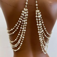 Elegant Beaded Chain Body Jewelry As Gift, Pearl White Backdrop Necklace For Party, Pearl White Party Backdrop Necklace, Party Jewelry With Adjustable Chain And Round Beads, Pearl White Backdrop Pearl Necklace For Party, Adjustable Pearl Chain Body Jewelry For Gift, Adjustable Pearl Chain Body Jewelry As A Gift, Gold Pearl Body Jewelry With Pearl Chain, White Pearl Chain Backdrop Necklace For Party