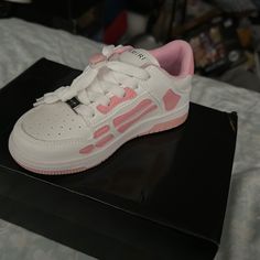 My Baby Can’t Fit Cro3 Shoes, Pink Burberry Shoes, Pink Amiri Sneakers Outfit, Pink Amiri Shoes, Amiri Shoes Outfit Black Women, Desinger Shoes, Designer Tennis Shoes, Pink And White Shoes, Shoes For Back To School