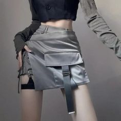 'Dusty Moon' Grey Wasteland Punk Buckle Skirt AlielNosirrah Techware Fashion Women, Starscream Cosplay, Techwear Art, Techwear Skirt, Buckle Skirt, Reflective Fabric, Utility Skirt, Personal Belongings, Half Skirt