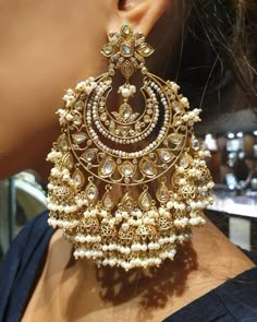 Bridal Jewellery Earrings, Indian Wedding Jewelry Sets, Indian Bridal Jewelry Sets, Indian Jewelry Earrings, Bridal Jewellery Design, Oversized Earrings, Antique Jewellery Designs, Bridal Fashion Jewelry, Antique Jewelry Indian