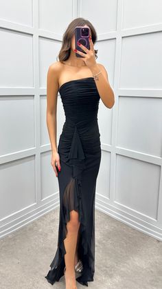 This stunning evening dress features a fabric blend of 50% cotton, 35% polyester, and 15% elastane. Find the essential washing instructions conveniently provided on the product label.  Model's Measurements: Height: 1.73 meters - 5'8 Bust: 86 cm - 34 inc Waist: 62 cm - 24 inc Hips: 94 cm - 37 inc Weight: 55 kg - 121 lbs If you are unsure about your size please message me your height and weight. So i can recommend the correct size for you. Fitted Draped Maxi Dress For Prom, Ruched Maxi Evening Dress For Prom, Ruched Maxi Length Evening Dress For Prom, Fitted Ruched Evening Dress For Gala, Stretch Ruffled Dresses For Prom, Stretch Ruffles Dresses For Prom, Stretch Ruffle Dresses For Prom, Fitted Ruched Evening Dress, Elegant Strapless Stretch Dress With Ruffles