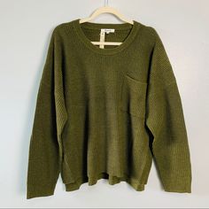 Madewell Thompson Pocket Pullover Sweater. Size Xxl. Elm/Dark Green/Olive Color. Knit From Cottony-Soft Yarns, This Boxy Crew Neck Sweater Has A Handy Chest Pocket And A Step Hem That Looks Great Half Tucked-In. Color In Stock Photo Is Much Darker Than What Sweater Looks Like In Real Life! Additional Details & Approx. Measurements: Crew Neck Long Sleeves Side Slits Approx. 23" Front Length; 25" Back Length (Size M) 62% Cotton, 20% , 18% Polyamide Offers And Questions Welcome! Madewell Sweater, Green Olive, Madewell Sweaters, Olive Color, Soft Yarn, Pullover Sweater, Colorful Sweaters, Chest Pocket, Crew Neck Sweater