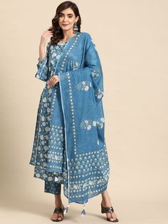 Bust Sizes -XS-34,M-38,L-40,XL-42,XXL-44,3XL-46  Inche   Kurta design: Floral printed Straight shape Regular style Round neck, 3/4 regular sleeves Na pockets Calf length with straight hem Pure cotton knitted fabric Casual Cotton Sets With Printed Motifs, Casual Printed Straight Kurta Sets, Casual Cotton Set With Digital Print, Casual Cotton Sets With Digital Print, Cotton Digital Print Straight Kurta Set, Cotton Straight Kurta Set With Digital Print, Cotton Bandhani Print Sets For Spring, Summer Cotton Sets With Printed Border, Cotton Kurta With Digital Print