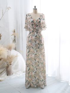 Summer Wedding V-neck Gown, Chiffon V-neck Gown For Banquet, Summer Wedding V-neck Floor-length Dress, V-neck Floral Print Dress For Wedding Guest, Floral Print V-neck Wedding Dress, V-neck Floral Print Dresses For Wedding, Floral Print V-neck Dress For Wedding Guest, Floral Print V-neck Dresses For Wedding, Summer Wedding Floor-length V-neck Dress