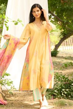 Yellow kurta with floral embroidered front and sleeves with printed side panels and back panels. Comes with matching printed dupatta and striped pant. - Aza Fashions Yellow Kurta, Kurta Set For Women, Striped Pant, Printed Dupatta, Kurta Set, Pants Pattern, Side Panels, Set For Women, Cotton Silk