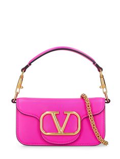 Height: 11cm Width: 20cm Depth: 5cm. Handle drop: 11cm. Strap drop: 52cm. Detachable adjustable metal chain strap. Single top handle. Front flap closure. Front logo detail Mini Bag Outfit, Valentino Bag, Rose Shoes, Valentino Bags, Small Shoulder Bag, Handle Bag, Pink Leather, Clutch Handbag, Pink Bag