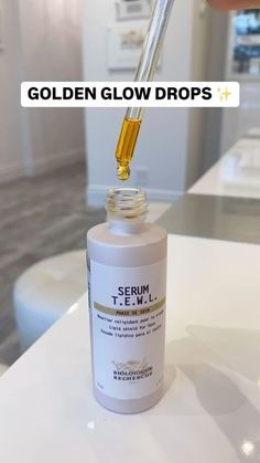 Karina Freedman on Instagram: "MUST HAVE for dewy golden look - T.E.W.L. ( Trans Epidermal Water Loss prevention and treatment). Apply as the last step of your morning and night routine, perfect dry skin solution for winter and beyond! 

#biologique_recherche #ionix #oxylight #lotionp50  #biologiquerecherche  #isclinical #valmont #huntington  #nycbestspa #acne #skincaretips #extractions
 #skinglow
#selfcare #skincareroutine
#spa #hydrafacial #beauty #skin #clearskin #antiaging #lashes #bestfacialnyc #karinanyc
#facial #bestspa #bestfacial
#bestspa
#skincare #antiaging #nycspa"