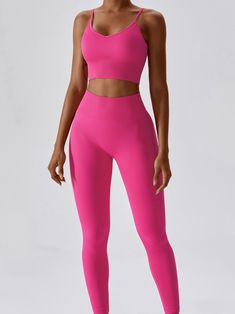 PRODUCT FEATURES: Rib Seamless Breathable.? quick-dry. moisture absorption. Wear-tested by our in-house team for the perfect fit. FABRICATION: 87% Nylon 13% Spandex Sweat-wicking technology that can remove moisture from your body BRA BODY LENGTH: S?- 25cm (9.85inch) M?- 30cm (11.8inch) L?- 32cm (14.1inch) Back Yoga, Body Bra, Body Skirt, Strapless Bandeau, Vest Women, Backless Design, Yoga Set, Yoga Bra, Yoga Tops