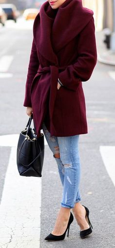 Brooklyn Blonde has Styled this Tahari Marla Shawl-Collar Wrap Coat to Perfection. Brooklyn Blonde, Winter Date Night Outfits, Fall Blazer, Street Style Trends, Street Style Winter, Mode Inspiration