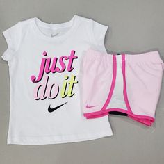 Nwt Bin Sk.N S White Sports Sets With Letter Print, White Letter Print Sports Set, Nike White Summer Sets, White Nike Summer Sets, Nike Casual White Sets, Nike White Casual Sets, Nike Sporty White Sets, White Nike Casual Sets, Casual White Nike Sets