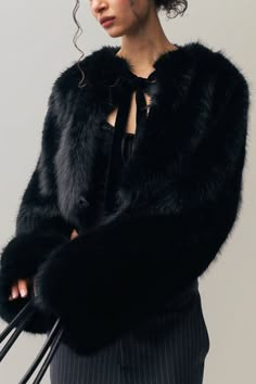 Alyana Faux Fur Jacket Black Fur Outfit, Jackets For Dresses, Fur Wall, Fur Outfit, Black Faux Fur Coat, Plush Coat, Black Faux Fur, Faux Fur Jacket, Faux Fur Coat