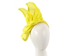 Cupids Millinery Bespoke yellow silk abaca racing fascinator by Fillies Collection Racing Outfit, Comfortable Headbands, Spring Racing, Yellow Silk, Special Occasion Outfits, Fascinator Hats, Fascinator, Headpiece, Hats For Women