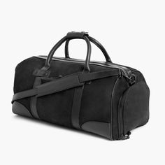 Timeless Men's Weekender Duffel Bag In Black Matte Rugged & Resilient Leather. Featuring Plush Microsuede Interiors, Solid Brass Hardware, And Bridle Leather Handles, Your Weekend Getaway Has Never Looked So Good. Shop Now For Free Shipping & Returns! Mens Weekend Bag, Thursday Boots, Bag Pocket, Leather Duffel Bag, Leather Duffel, Leather Weekender, Faux Leather Pants, Leather Pulls, Weekend Getaway