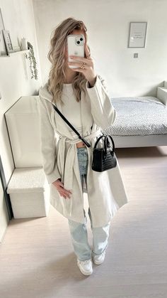 Going Outfit, Outfits Winter, Stockholm, Coats For Women, Winter Outfits, Trench Coat, Ootd, Zara, Outfit Inspo