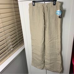 Nwt Inc Beach Beachcomber Striped Linen Pants. Size 14. 100% Linen. B Beige Full Length Bottoms For Vacation, Beige Full-length Beach Bottoms, Beige Full-length Bottoms For Beach, Full-length Beige Bottoms For Beach, Beige Full-length Bottoms For The Beach, Vacation Beige Straight Leg Bottoms, Beige Straight Leg Bottoms For Vacation, Beige High Waist Pants For Beach Season, Beige Straight Leg Pants For Vacation