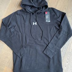 Under Armour Women’s Hoodie Loose Fit Kangaroo Pocket 57% Cotton 38% Polyester 5 % Elastane Funnel Neck Sweatshirt, Under Armour Sweatshirt, Armour Women, Under Armour Hoodie, Collared Sweatshirt, Half Zip Sweatshirt, Black Zip Ups, Youth Hoodies, Under Armour Women