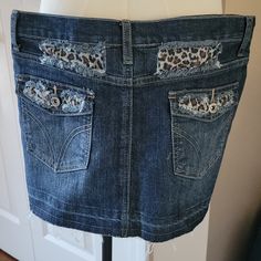 Denimn Skirt With Animal Print Back Detailing. Slightly Frayed Hem. Super Cute!!!! New. Waist To Hem Length 13" 2000s Jean Skirt, Pink Denim Skirt, 2000s Jeans, Asian Vintage, Camo Mini Skirt, Y2k Mini Skirt, Distressed Skirt, 2000s Clothes, Overall Skirt