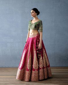 VISIT LIKE AND FOLLOW US For immediate response please call or WhatsApp us on +918099634110 Bridal lehenga.indianwedding lehenga.lehengalove.love.indianbridallehenga.indianware.saree.blouse,lehengalovers,indianbridalmakeup.bollywoodlehenga,haldi, Sangeet,haldidresses,bridalgagarhas, #lehenga #lehengalove #lehengalovers❤️❤️❤️ #lehengalovers #bridal #indianwedding #indiansaree #indianbride #indianbridalmakeup #indianbridalwear #bollywood #bigfatindianwedding #haldi #haldiceremony #usaindia... Satin Fashion, Saree Designs Party Wear, Beautiful Dress Designs, Indian Aesthetic, Chaniya Choli, Lehenga Designs