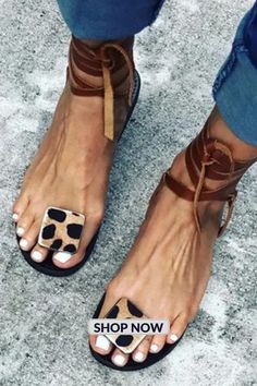 Women's Lace-Up Flat Open Toe Leopard Print Roman Sandals Men's Summer Outfit, Leopard Style, Shoes Free, Roman Sandals, Leopard Fashion, Summer Sandals, Paint Cans, Sandal Fashion, Lace Up Flat