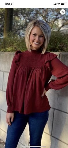 Bob Pixie Haircut, Short Bleached Hair, Shoulder Length Hair With Bangs, Short Hair Bob, Mama Hair, Braided Headbands, Pixie Haircut Ideas, Trendy Bob Hairstyles, Pixie Cut Styles