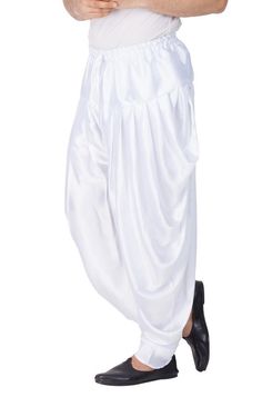 Vastramay brings to you this Stylish yet Comfortable Men White Men Cotton Art Silk Cowl Design Patiala Style Dhoti Pant. Adorn it for a perfect Classy and Trendy look. Pair it with a juti or a mojari for the Royal look. Product Features :  Top Color: White Bottom Color: White Top Fabric: Satin Bottom Fabric: Satin Product Type: Cowl Design Patiala Style Dhoti Pant Fabric Purity: Blended Weave Pattern: Regular White Pathani For Men Design, Pant Style Suits Indian, Dhoti Salwar Suits, Patiyala Salwar, Dhoti Pants For Men, Indian Wedding Suits Men, Pant Saree, Fashion Show Themes, Patiyala Suit