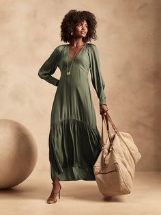 Deep V-Neck Maxi Dress | Banana Republic