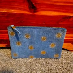 Madewell Sea Salt Blue Leather Floral Print Clutch Cc Slots Coin Pocketw9" H6" Sea Salt Blue, Blue Leather Wallet, Madewell Bags, Canvas Wallet, Printed Clutch, Leather Floral, Leather Card Case, Pink Sparkle, Leather Pouch