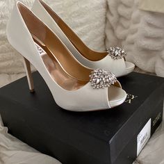 Badgley Mischka Ivory Satin Peep Toe Wedding Heels - Jazmin. Size 9.5 W. Brand New, Never Worn. Comes With Extra Pair Of Heel Pads, Jewels, And Shoe Bag. Sparkle Wedding Shoes, Bridal Ideas, Embellished Heels, Badgley Mischka Shoes, Studded Heels, Rhinestone Heels, Satin Heels, Bow Shoes, Wedding Heels