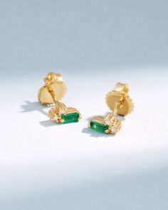 Suzanne Kalan Bold Burst Mini Emerald Studs in 18k yellow gold Elegant Green Diamond Earrings In 14k Gold, Luxury Yellow Gold Emerald Cut Earrings, Emerald Yellow Gold Diamond Earrings Fine Jewelry, Luxury Emerald Earrings For May Birthstone, Emerald Yellow Gold Diamond Earrings, Gold Emerald-cut Earrings For May Birthstone, Gold Emerald-cut May Birthstone Earrings, Gold Emerald Cut Earrings For May Birthstone, Gold Emerald Cut Emerald Earrings