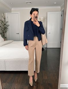 Neutral Winter Petite Work Outfits with Boots Zara Pants Outfit, Turtleneck Sweater Outfit, Petite Work Outfits, Cute Work Outfits, Foundation Stick, Gucci Heels, Olive Green Pants, Black Cropped Pants, Business Casual Outfits For Women