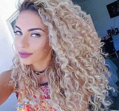 Blonde-Spiral-Perm European Hairstyles, Spiral Perm Long Hair, Long Hair Perm, Spiral Perm, Hair Colorful, Black Curls, 80s Hair, Spiral Curls, Beautiful Curly Hair