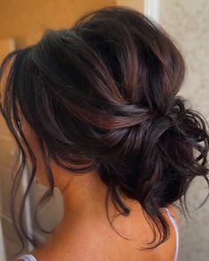 Mother Of The Bride Hairstyles: Elegant Ideas [2023 Guide] Bride Hairstyles Updo