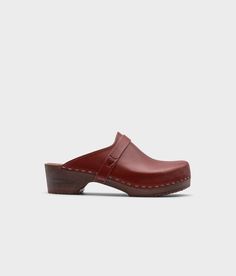 classic low heeled clog mule in cognac red vegetable tanned leather stapled on a dark wooden base with a leather strap Clog Mules, Mens Clogs, Cork Sandals, Wooden Clogs, Clog Sandals, Swedish Design, Boot Shop, Shop Sandals, Go Out