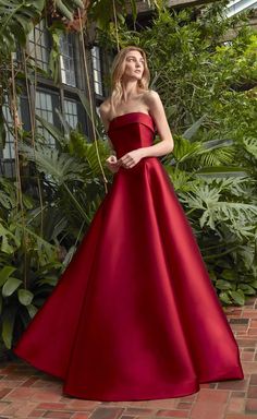 Sareh Nouri Wedding Dress, Sareh Nouri Bridal, Sareh Nouri, Red Ball Gown, Bridal Design, Wedding Dress Shop, Red Evening Dress, Red Prom, Red Gowns