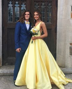 Yellow Satin Prom Dress, Yellow Dresses, Prom Dresses Yellow, Prom Dresses With Pockets, V Neck Prom Dresses, Evening Party Gowns, Satin Prom Dress, Dresses Elegant, Long Bridesmaid Dresses