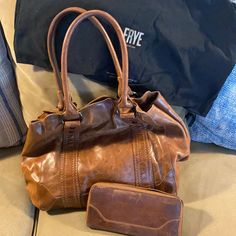 Great Condition! Gucci Fabric, Louis Vuitton Speedy 40, Louis Vuitton Alma Pm, Louis Vuitton Speedy 35, Brown Leather Satchel, Fabric Handbags, Louis Vuitton Speedy 30, Leather Satchel Bag, Satchel Handbags