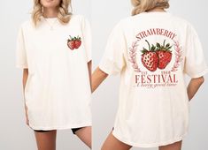 Strawberry Festival 1968 Comfort Colors Shirt, A Berry Good Time T-Shirt, Strawberry Lovers Tee, Retro Strawberry Tee, Summer Strawberry Tee UNISEX Comfort Colors C1717 T-Shirts Note: The models shown are wearing one or two sizes larger for an oversized fit. For a similar look, please order one or two sizes up. About Comfort Colors C1717 These ultra-soft, pigment-dyed shirts are among our best sellers and are made from 100% cotton. 🌟 100% ring-spun cotton 🌟 Preshrunk, soft-washed, garment-dyed Relaxed Fit Crew Neck T-shirt For Festivals, Festival Graphic Print Crew Neck Top, Festival Crew Neck Top With Graphic Print, Graphic Print Crew Neck Top For Festival, Casual Crew Neck Tops For Festival, Relaxed Fit Crew Neck Top For Festivals, Retro Crew Neck T-shirt For Festivals, Festival Crew Neck Top With Sublimation Print, Graphic Tee With Crew Neck For Festival